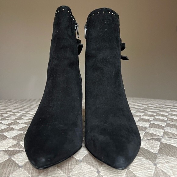Chelsea & Violet Miley Black Suede Block Heel Ankle Boots w/ Gold Rivets Sz 8.5 - Picture 6 of 14